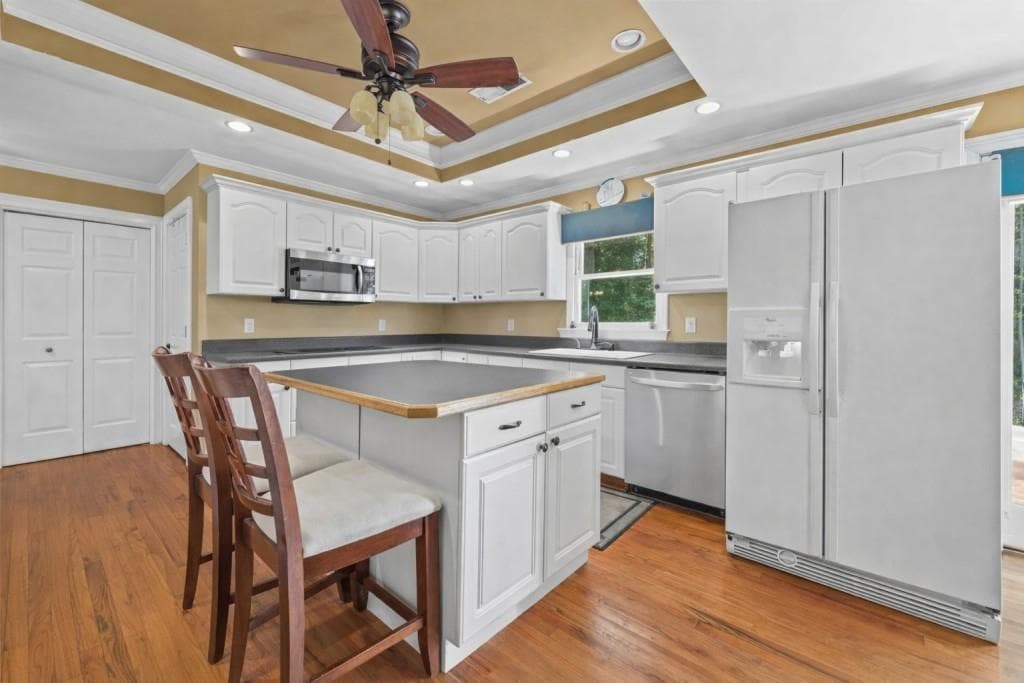 4 bedroom, 4 bathroom, 5,126 sq ft single family residence for sale at 1530 Woodstock Road, Roswell, GA 30075 — photo 9