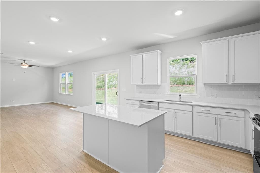 3 bedroom, 3 bathroom, 2,068 sq ft single family residence for sale at 3127 Orwell Drive, Gainesville, GA 30507 — photo 7