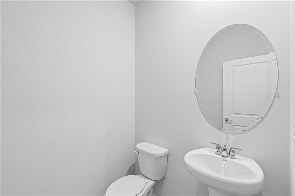 3 bedroom, 3 bathroom, 2,068 sq ft single family residence for sale at 3127 Orwell Drive, Gainesville, GA 30507 — photo 9