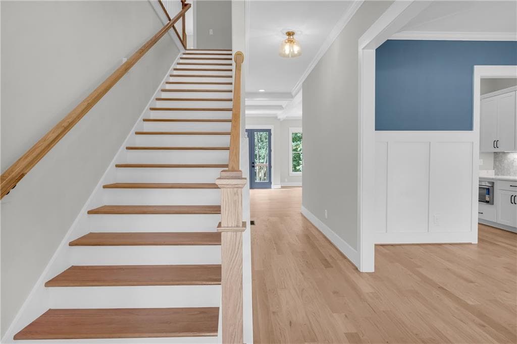 5 bedroom, 4 bathroom, 3,261 sq ft single family residence for sale at 2476 St Martin Way, Monroe, GA 30656 — photo 3
