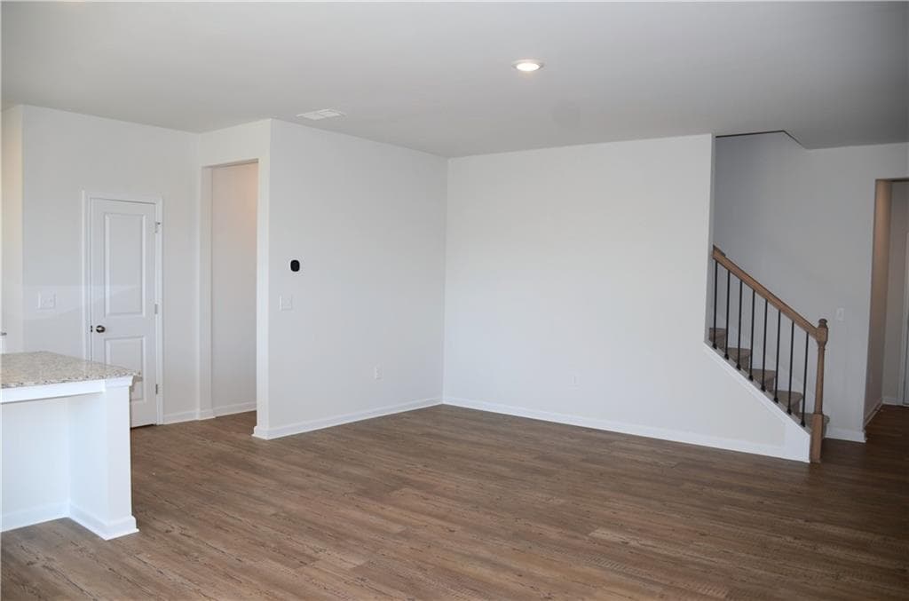 3 bedroom, 3 bathroom, 2,214 sq ft townhouse for rent at 1121 Point Place Drive, Loganville, GA 30052 for $2,300 a month — photo 9