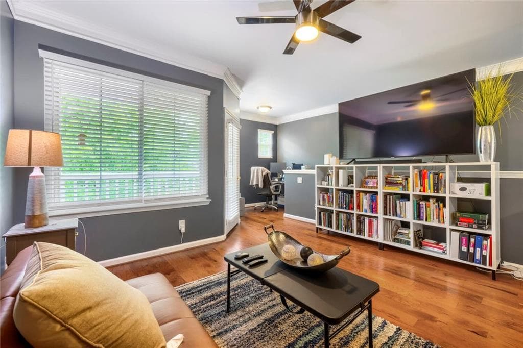 1 bedroom, 1 bathroom, 880 sq ft condominium for sale at 1752 Pryor Road 311, Atlanta, GA 30315 — photo 6
