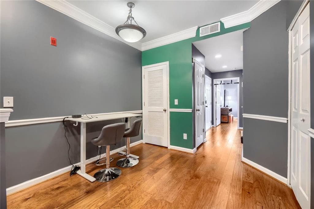 1 bedroom, 1 bathroom, 880 sq ft condominium for sale at 1752 Pryor Road 311, Atlanta, GA 30315 — photo 8