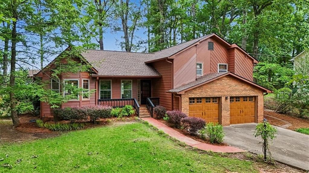 3 bedroom, 2 bathroom, 1,607 sq ft single family residence for sale at 382 Indian Lake Court, Hiram, GA 30141