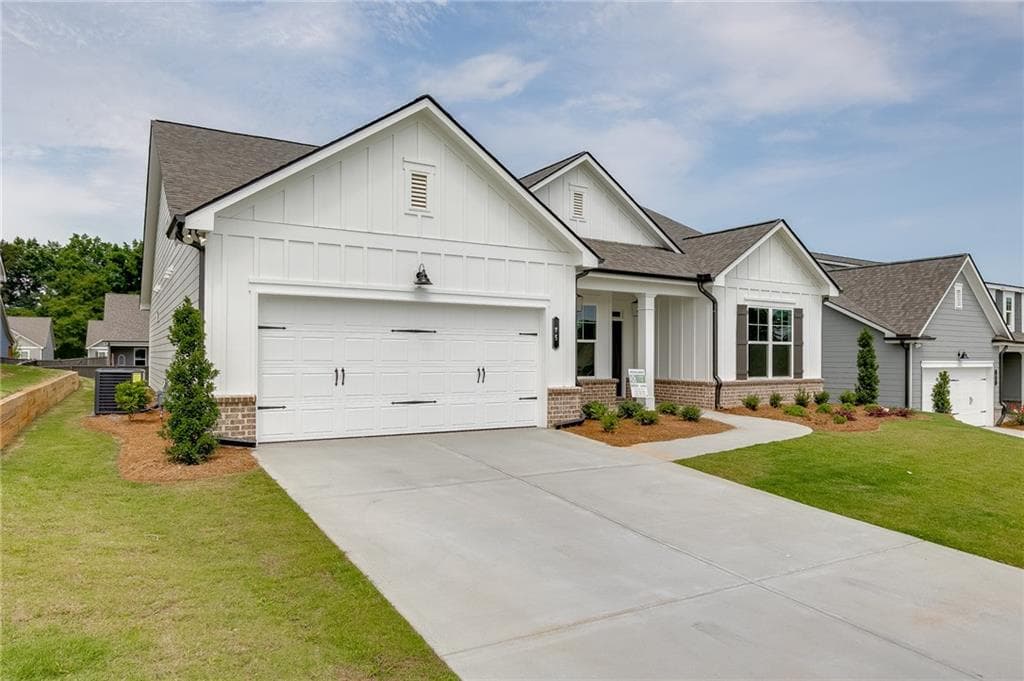 2 bedroom, 3 bathroom, 2,051 sq ft single family residence for sale at 75 Merwood Lane, Jefferson, GA 30549 — photo 3