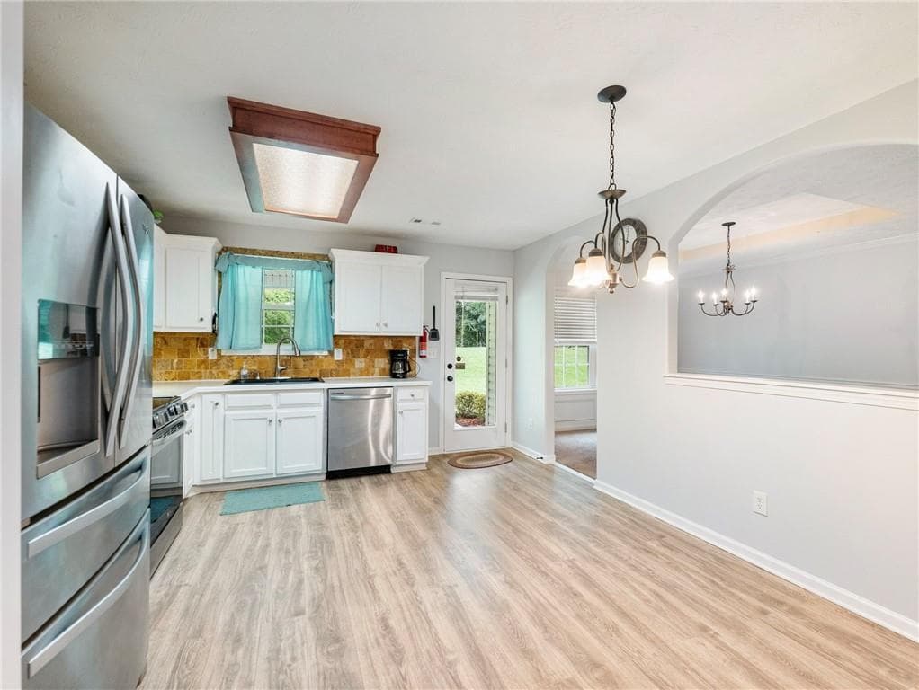 3 bedroom, 3 bathroom, 2,551 sq ft single family residence for sale at 152 Carl Cedar Hill Road, Winder, GA 30680 — photo 8