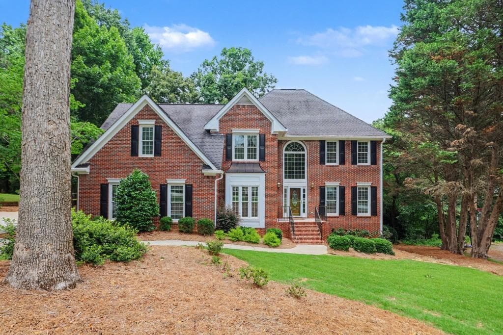 7 bedroom, 4 bathroom, 2,936 sq ft single family residence under contract at 5008 CHAPEL LAKE Circle, Douglasville, GA 30135