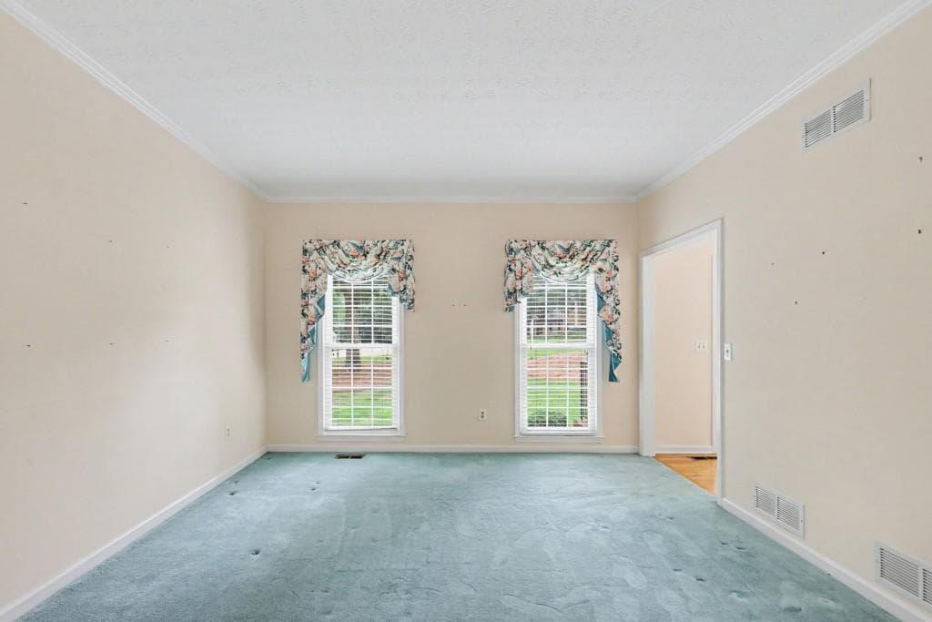 7 bedroom, 4 bathroom, 2,936 sq ft single family residence under contract at 5008 CHAPEL LAKE Circle, Douglasville, GA 30135 — photo 6