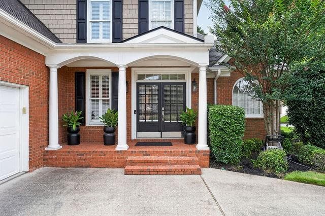 5 bedroom, 5 bathroom, 4,096 sq ft single family residence under contract at 3234 Millwood Trail, Smyrna, GA 30080 — photo 4