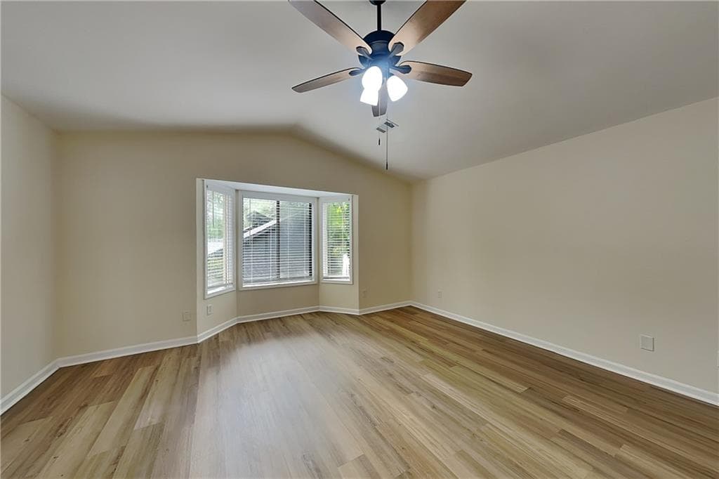 3 bedroom, 2 bathroom, 2,023 sq ft single family residence for rent at 1110 Lake Drive, Roswell, GA 30075 for $3,300 a month — photo 8
