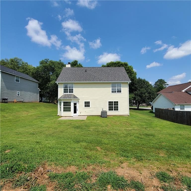 5 bedroom, 3 bathroom, 2,300 sq ft single family residence for sale at 833 Kendall Park Drive, Winder, GA 30680 — photo 6