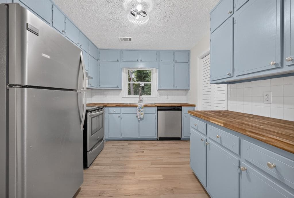 3 bedroom, 2 bathroom, 2,025 sq ft single family residence under contract at 286 Windmill Pointe, Lawrenceville, GA 30044 — photo 9