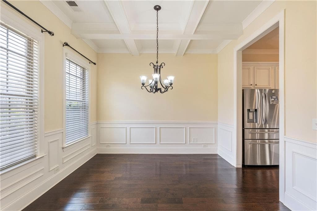 5 bedroom, 4 bathroom, 3,600 sq ft single family residence under contract at 6857 Louis Drive, Locust Grove, GA 30248 — photo 2