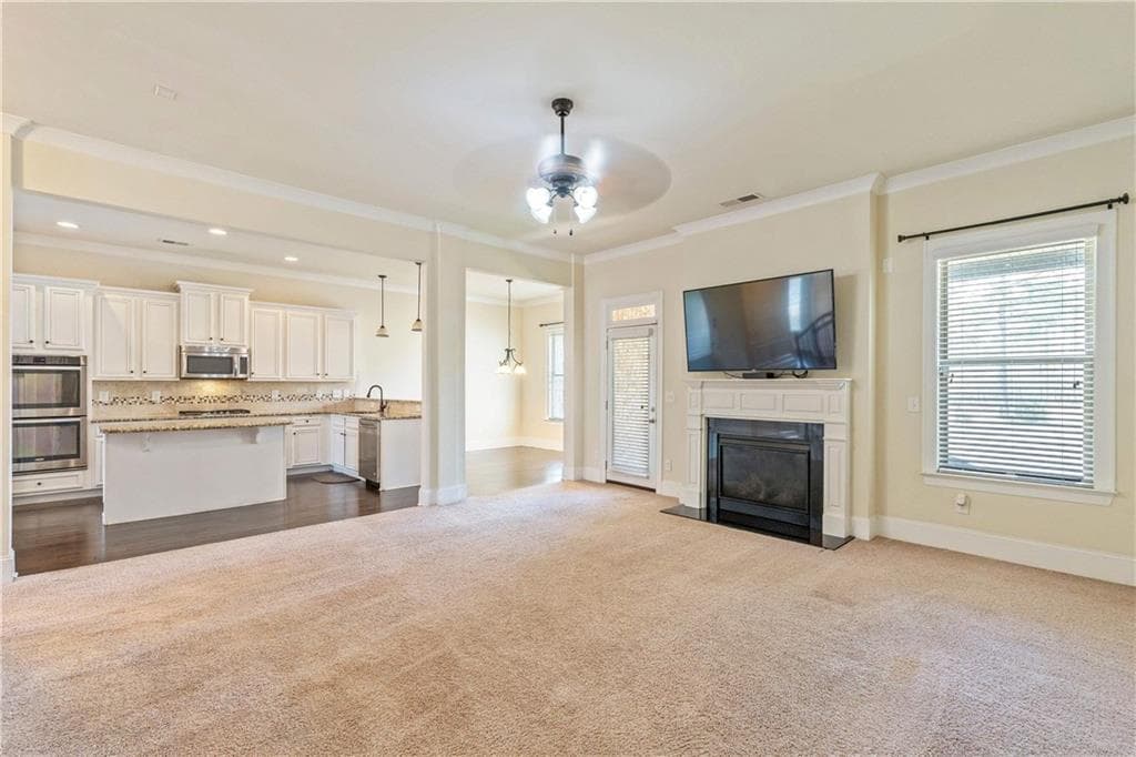 5 bedroom, 4 bathroom, 3,600 sq ft single family residence under contract at 6857 Louis Drive, Locust Grove, GA 30248 — photo 3