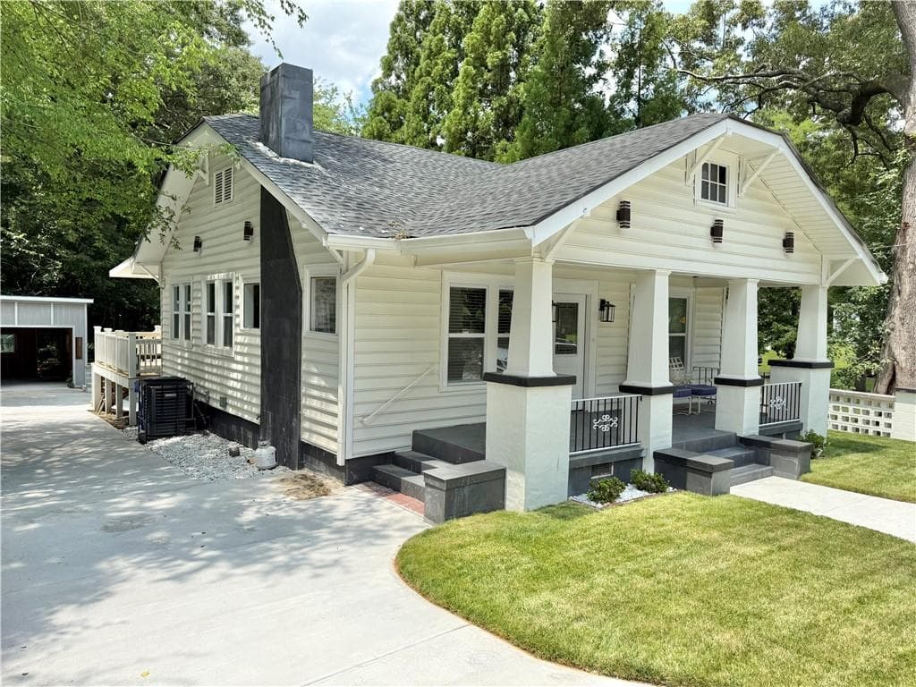 3 bedroom, 2 bathroom, 1,150 sq ft single family residence for rent at 2194 Bolton Road, Atlanta, GA 30318 for $2,300 a month — photo 5