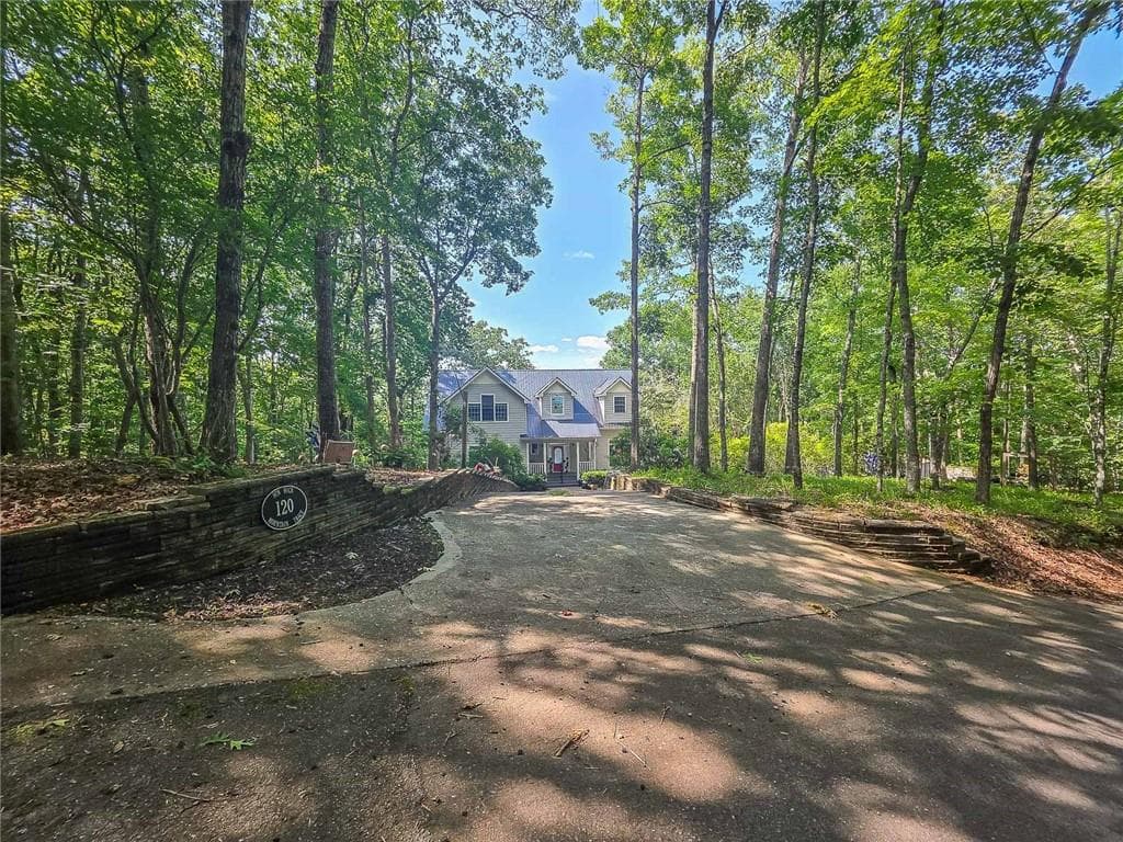 5 bedroom, 5 bathroom single family residence under contract at 120 sunrock mountain Trace, Blue Ridge, GA 30513 — photo 5