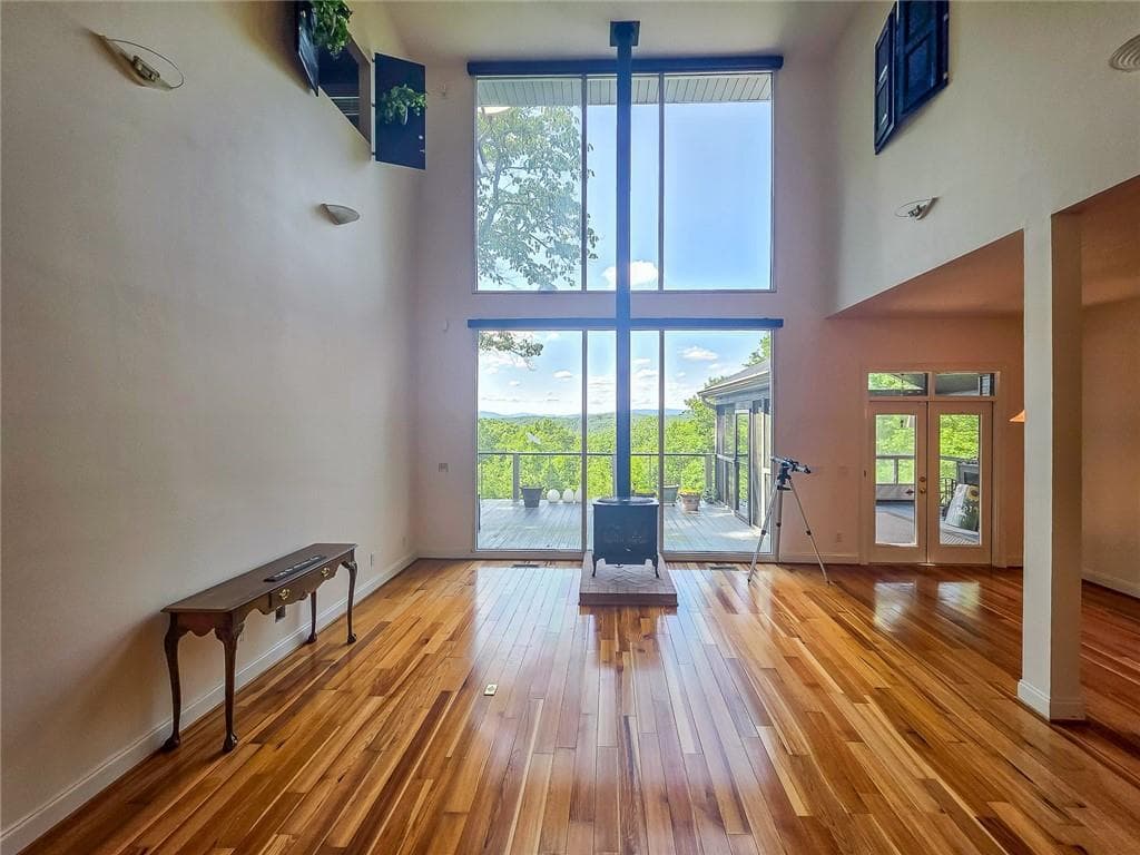 5 bedroom, 5 bathroom single family residence under contract at 120 sunrock mountain Trace, Blue Ridge, GA 30513 — photo 8