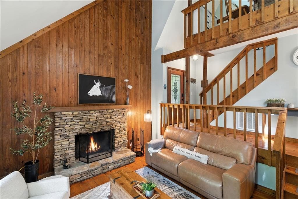 3 bedroom, 2 bathroom, 1,370 sq ft single family residence for sale at 118 Soaring Hawk Circle, Big Canoe, GA 30143 — photo 6