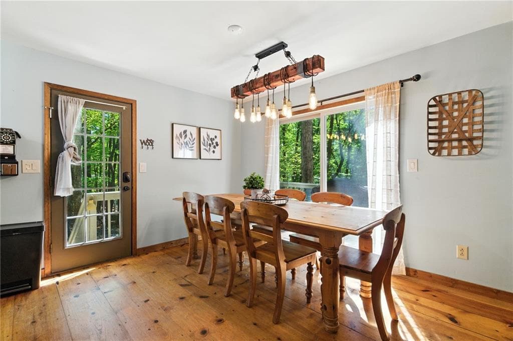 3 bedroom, 2 bathroom, 1,370 sq ft single family residence for sale at 118 Soaring Hawk Circle, Big Canoe, GA 30143 — photo 9