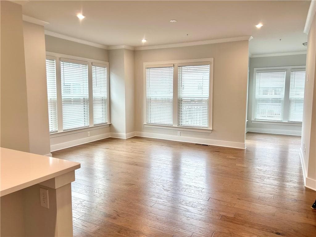 3 bedroom, 5 bathroom, 2,450 sq ft townhouse for rent at 1038 Burnside Place, Atlanta, GA 30318 for $3,500 a month — photo 7