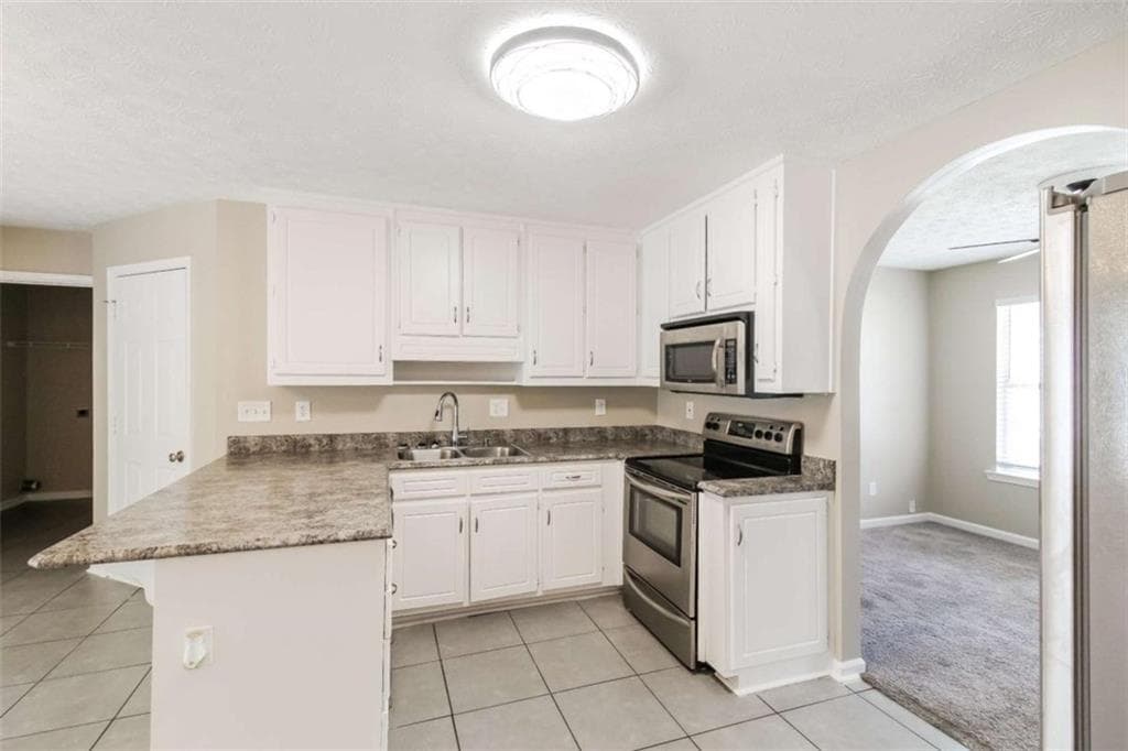 3 bedroom, 3 bathroom, 1,568 sq ft single family residence for sale at 3254 Rockwalk Terrace, Loganville, GA 30052 — photo 7