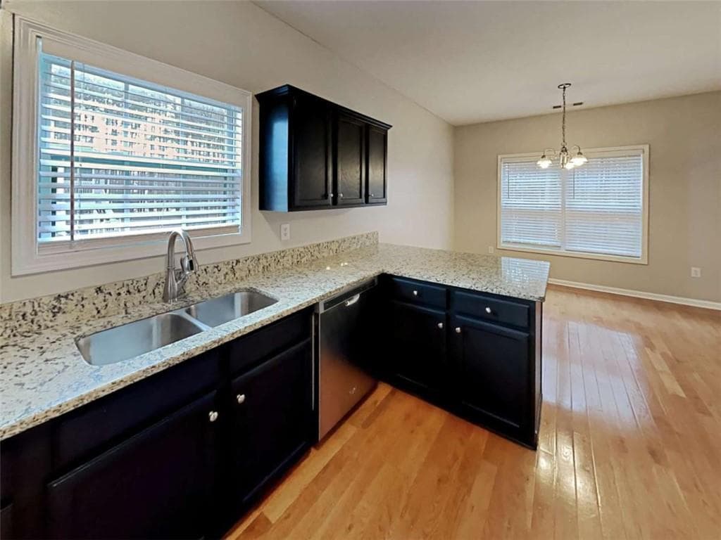 4 bedroom, 3 bathroom, 2,000 sq ft single family residence for sale at 70 S Beckman Court, Dallas, GA 30132 — photo 8