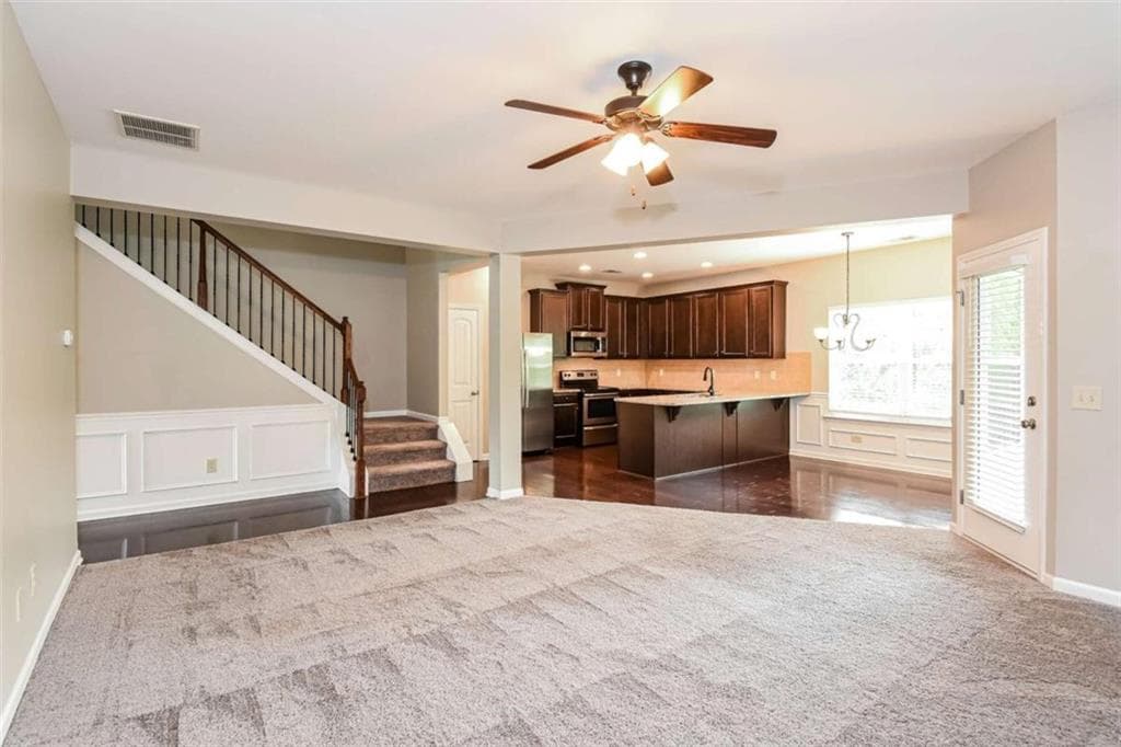 5 bedroom, 4 bathroom, 2,800 sq ft single family residence under contract at 109 Cessna Drive, Canton, GA 30114 — photo 6