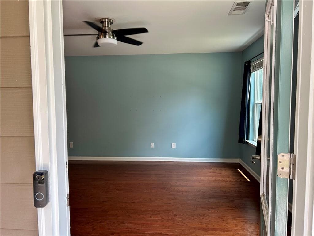 3 bedroom, 3 bathroom, 1,519 sq ft townhouse for sale at 457 Cypher Drive, Suwanee, GA 30024 — photo 5