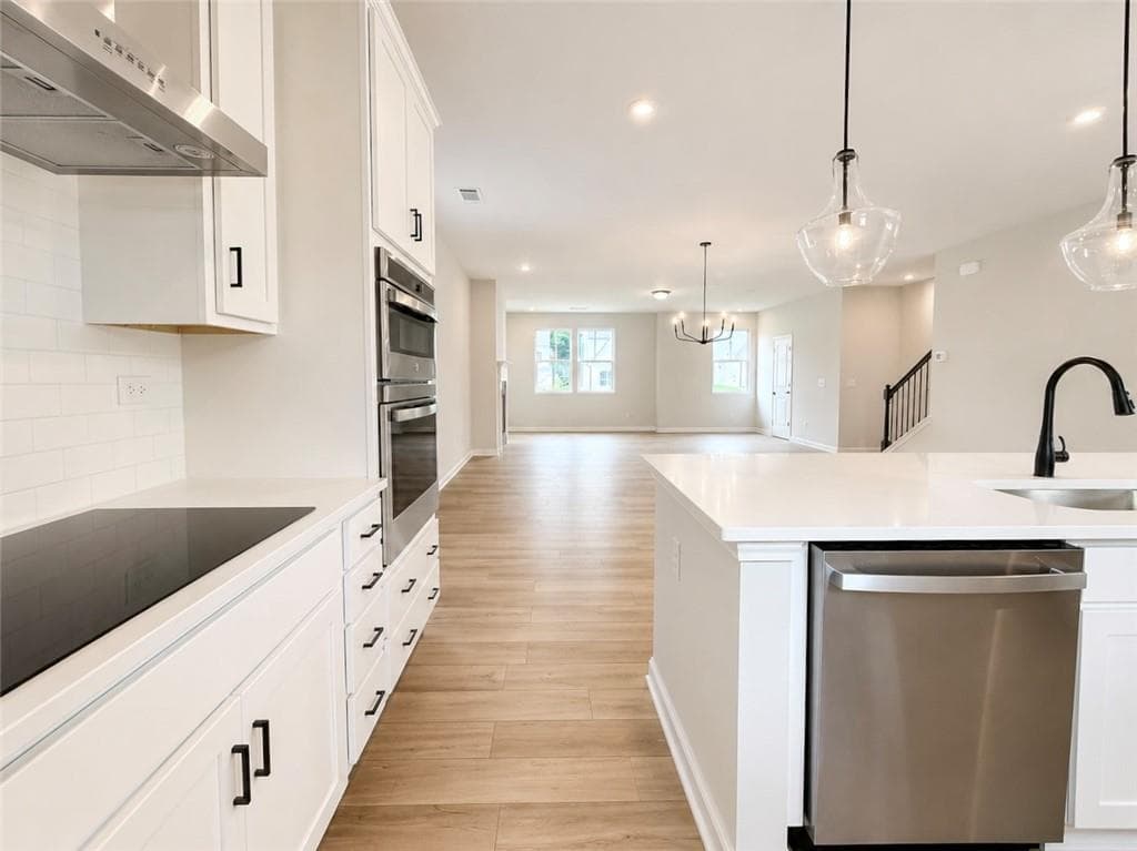 4 bedroom, 4 bathroom, 2,431 sq ft single family residence for rent at 3290 Willow Glade Trail, Lawrenceville, GA 30043 for $2,550 a month — photo 7