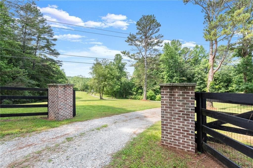 6 bedroom, 5 bathroom, 5,458 sq ft single family residence for sale at 4743 Waleska Highway 108, Jasper, GA 30143 — photo 5