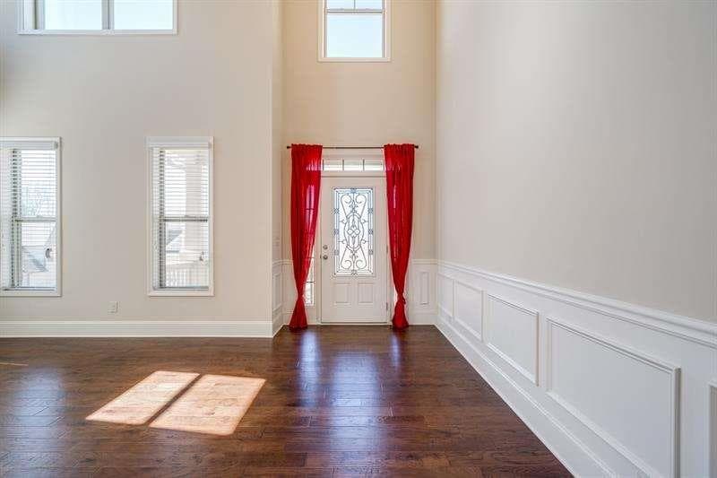 5 bedroom, 4 bathroom, 3,742 sq ft single family residence for rent at 4215 Miramount Overlook, Cumming, GA 30040 for $3,500 a month — photo 2