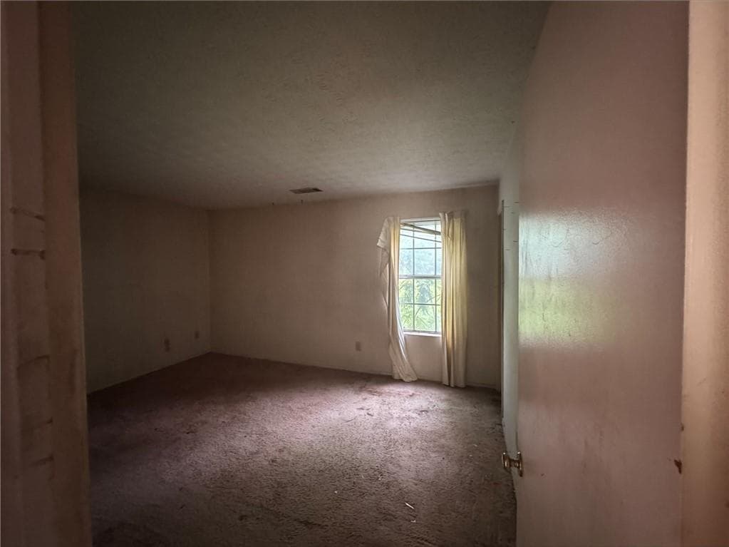 3 bedroom, 3 bathroom, 1,382 sq ft single family residence under contract at 4597 Arborwalk Court, Stone Mountain, GA 30083 — photo 6
