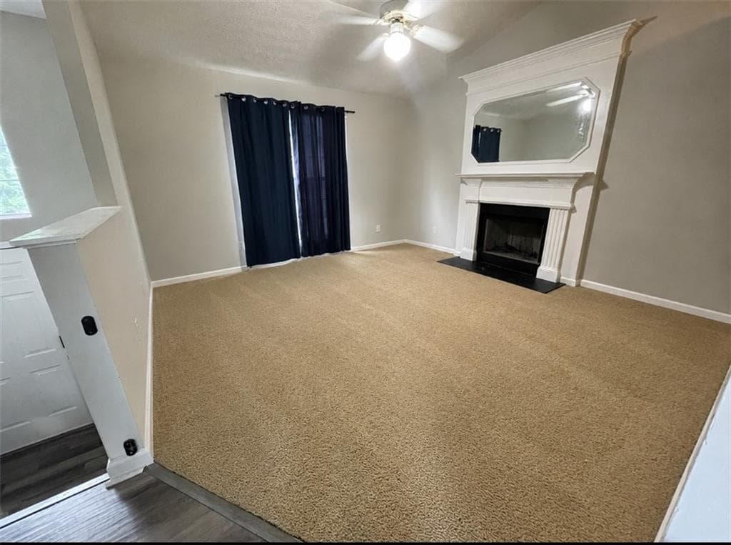 3 bedroom, 2 bathroom, 1,375 sq ft single family residence for sale at 828 Tradd Court, Stone Mountain, GA 30087 — photo 4