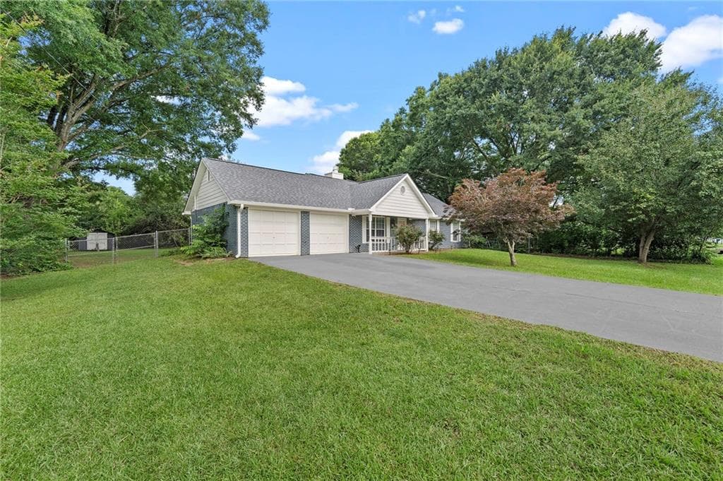 3 bedroom, 2 bathroom, 1,136 sq ft single family residence for sale at 24 Green Acre Lane, Cartersville, GA 30121 — photo 9