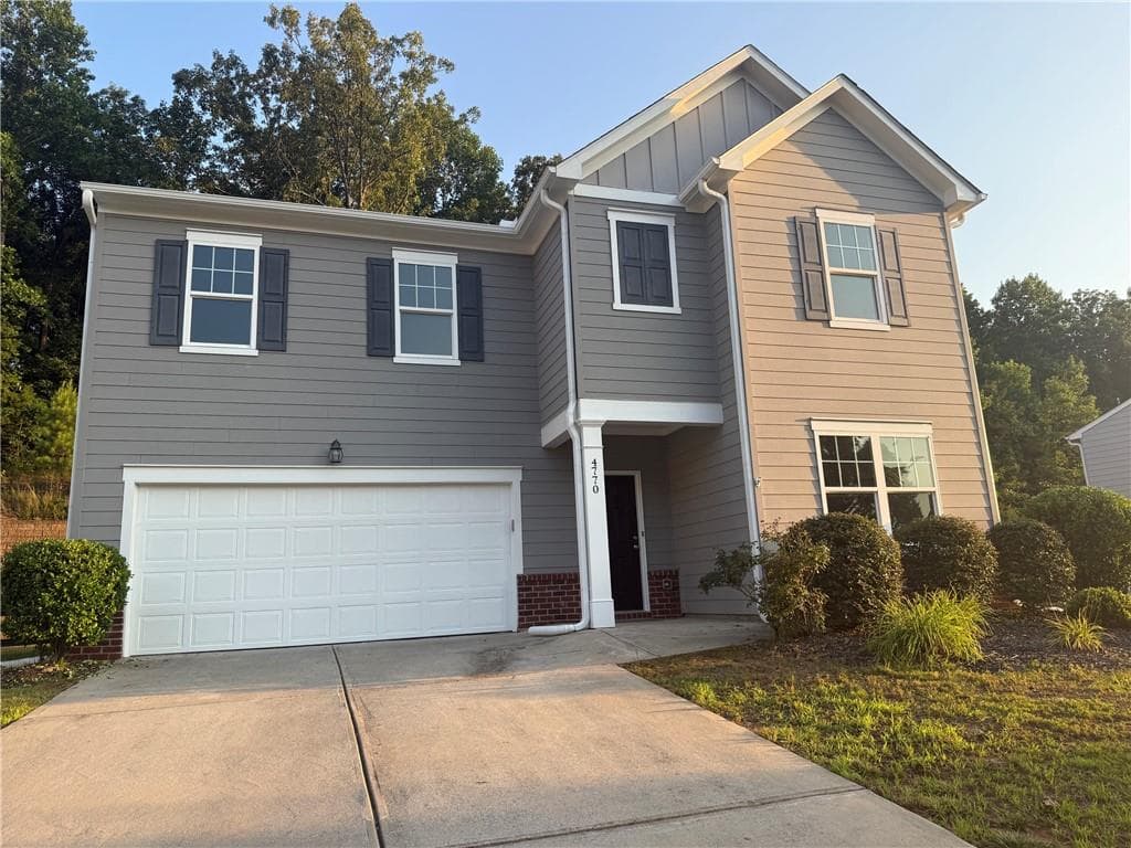 5 bedroom, 3 bathroom, 2,786 sq ft single family residence for sale at 4770 Alford Commons, Cumming, GA 30028 — photo 2