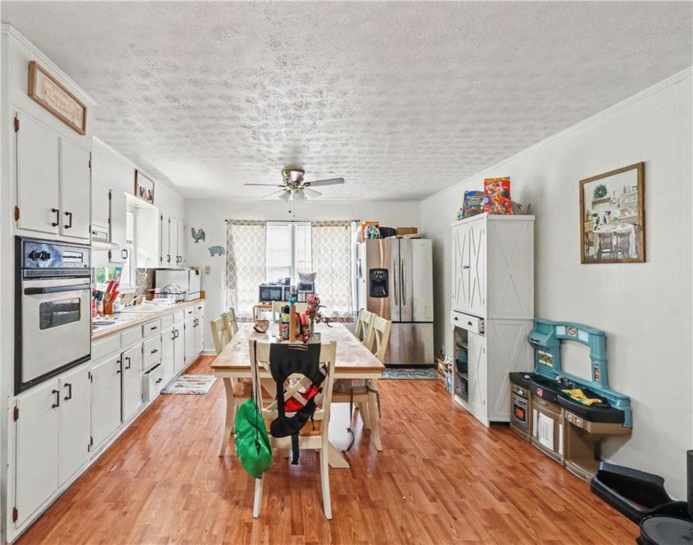 3 bedroom, 3 bathroom, 2,430 sq ft single family residence for sale at 202 Cherry Hill Drive, Calhoun, GA 30701 — photo 7