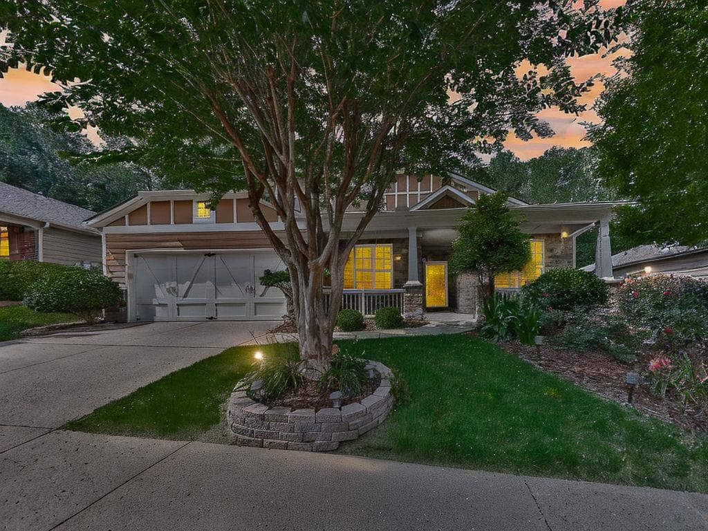 2 bedroom, 2 bathroom, 2,310 sq ft single family residence for sale at 616 Laurel Crossing, Canton, GA 30114 — photo 4