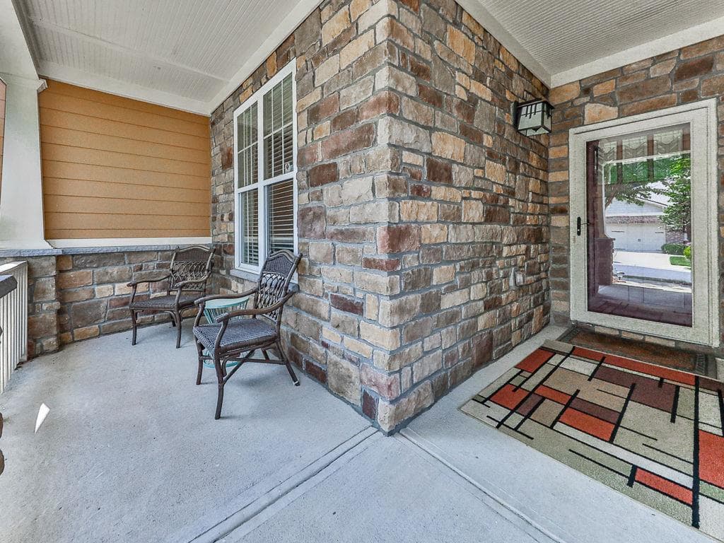 2 bedroom, 2 bathroom, 2,310 sq ft single family residence for sale at 616 Laurel Crossing, Canton, GA 30114 — photo 6