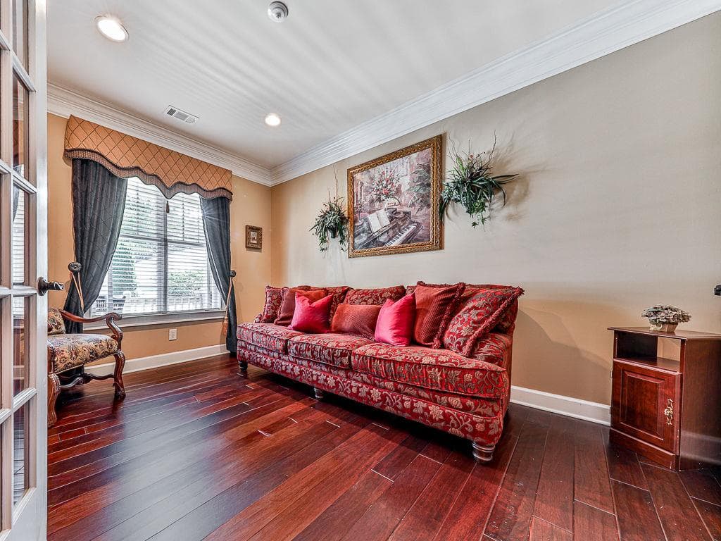 2 bedroom, 2 bathroom, 2,310 sq ft single family residence for sale at 616 Laurel Crossing, Canton, GA 30114 — photo 9
