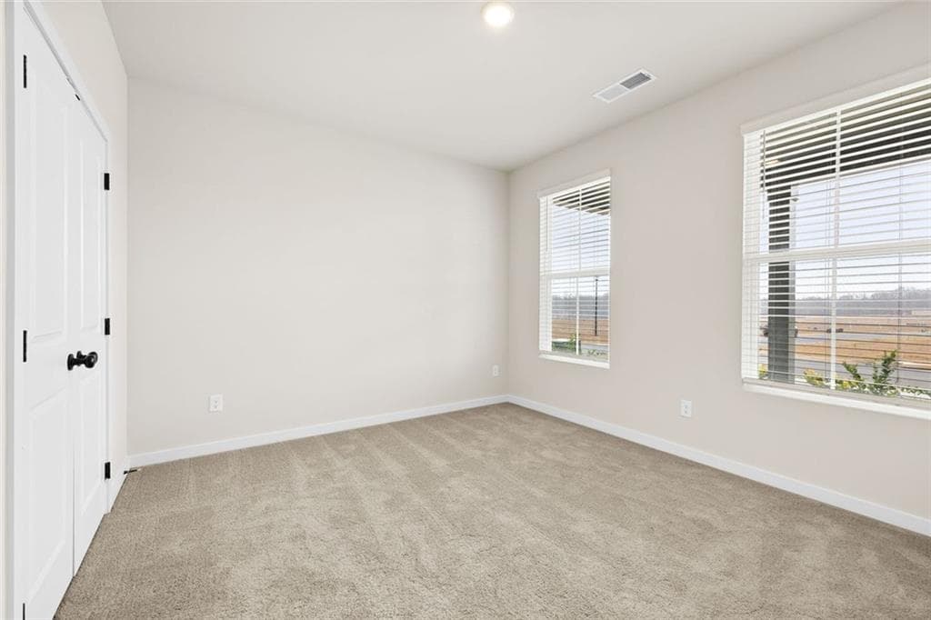5 bedroom, 4 bathroom, 3,021 sq ft single family residence under contract at 45 Sanborne View Drive, Jefferson, GA 30549 — photo 8