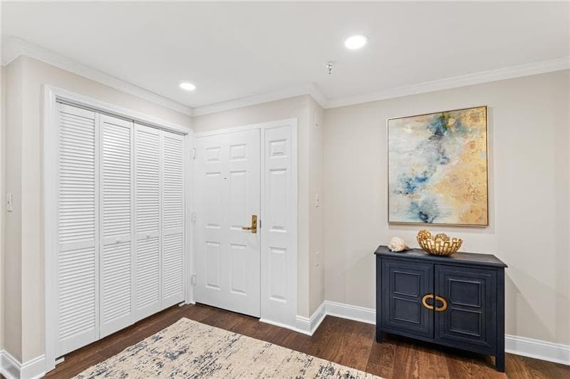 1 bedroom, 1 bathroom, 800 sq ft condominium for sale at 1800 Clairmont Lake #426, Decatur, GA 30033 — photo 8