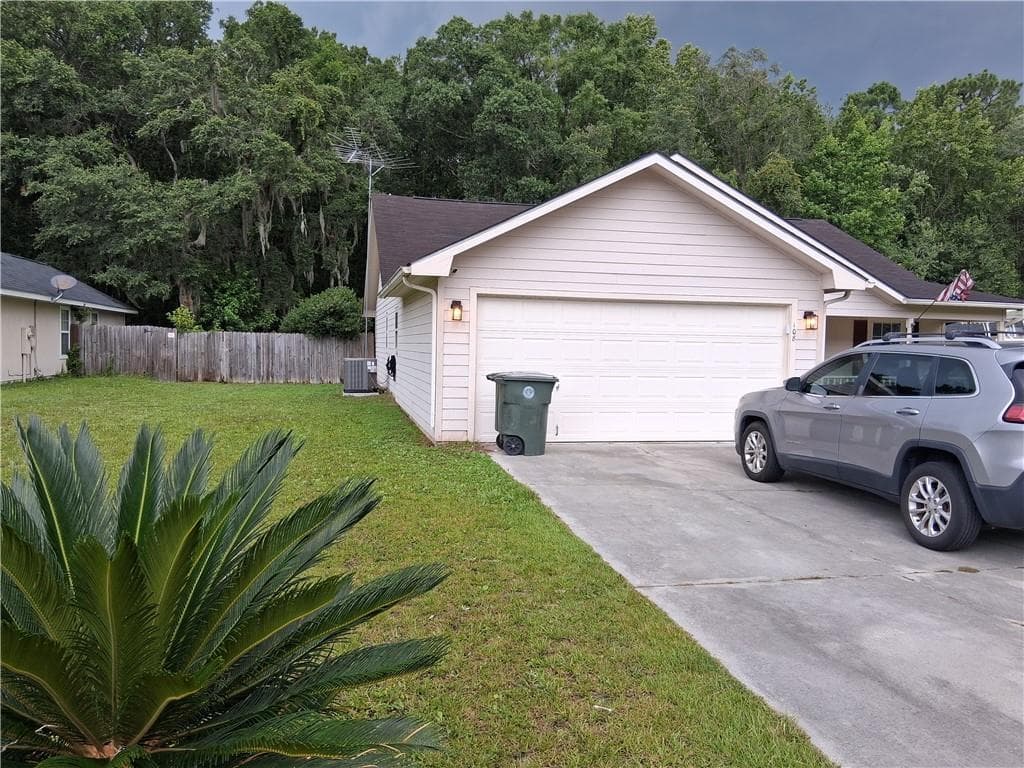 4 bedroom, 2 bathroom, 1,600 sq ft single family residence for sale at 108 Lake Palms Drive, Kingsland, GA 31548 — photo 2