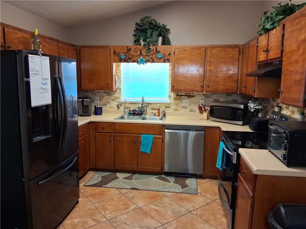 4 bedroom, 2 bathroom, 1,600 sq ft single family residence for sale at 108 Lake Palms Drive, Kingsland, GA 31548 — photo 8