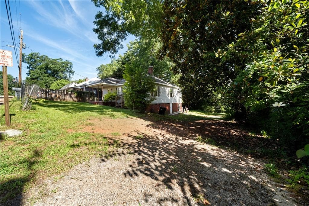 single family residence for sale at 151 Peachtree Street, Griffin, GA 30223 — photo 3