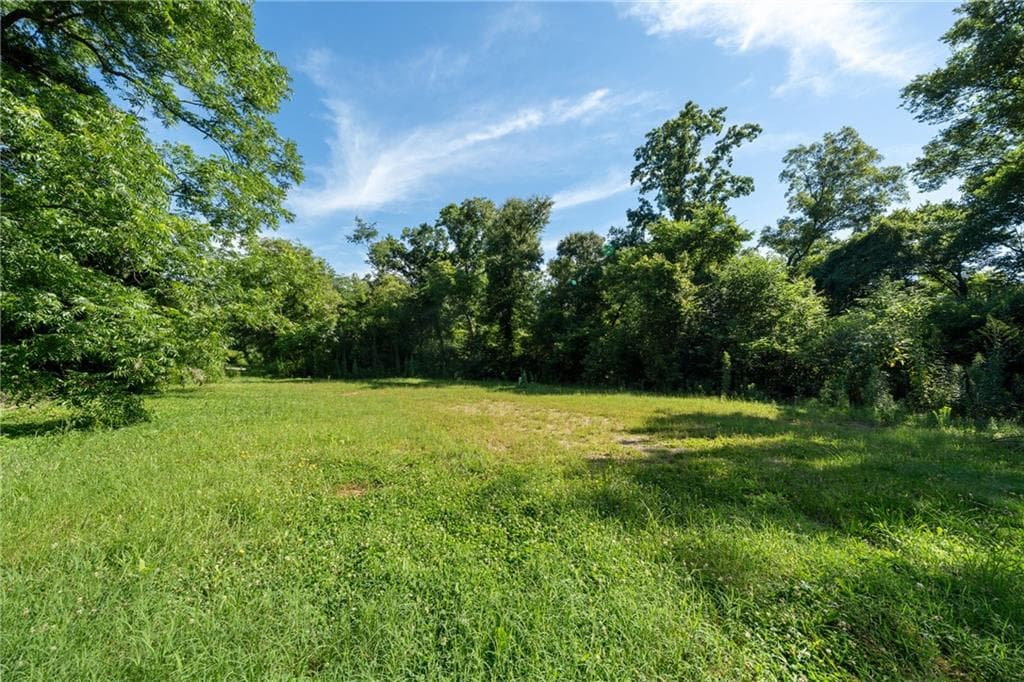single family residence for sale at 151 Peachtree Street, Griffin, GA 30223 — photo 4