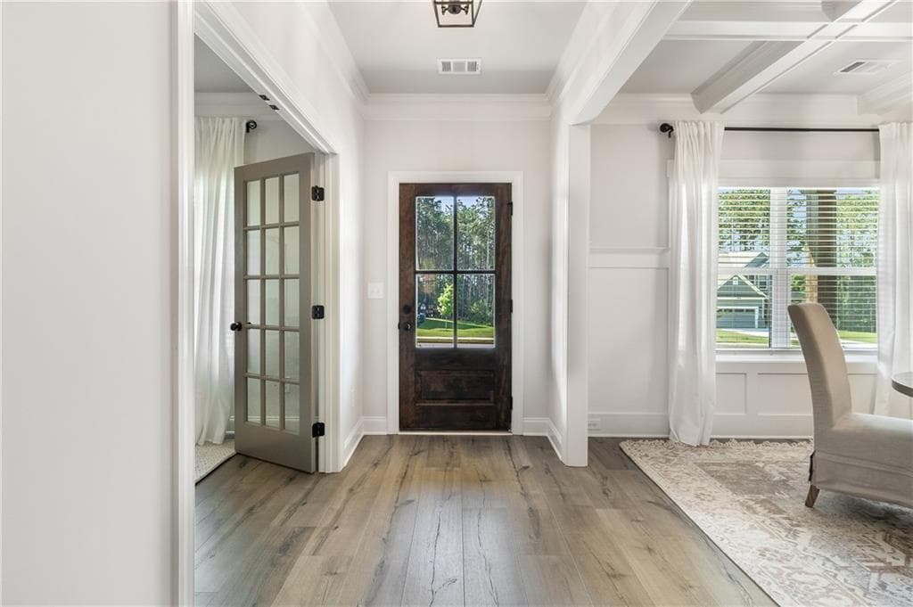 4 bedroom, 3 bathroom, 2,451 sq ft single family residence under contract at 1025 Red Oak Blvd, Loganville, GA 30052 — photo 3