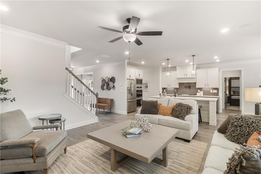 4 bedroom, 3 bathroom, 2,451 sq ft single family residence under contract at 1025 Red Oak Blvd, Loganville, GA 30052 — photo 9