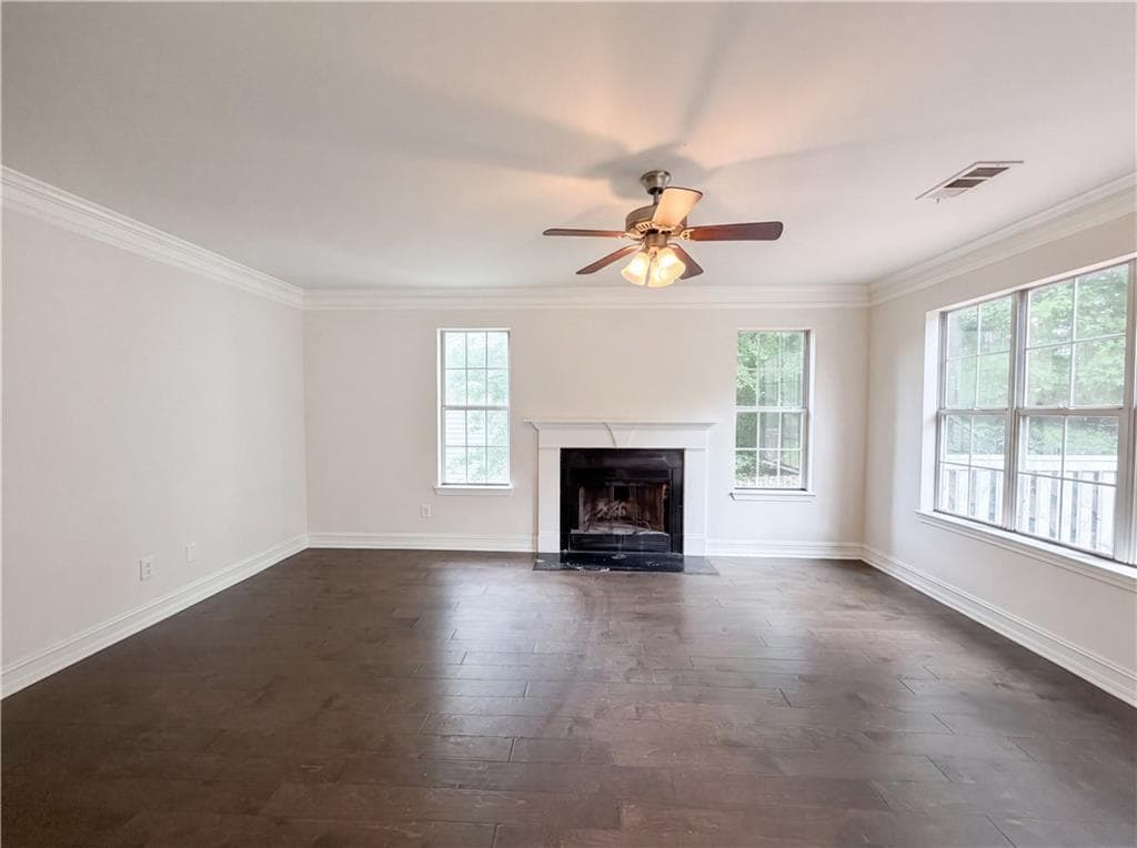 3 bedroom, 3 bathroom, 1,976 sq ft single family residence under contract at 3154 Kings Glen Drive, Decatur, GA 30034 — photo 7