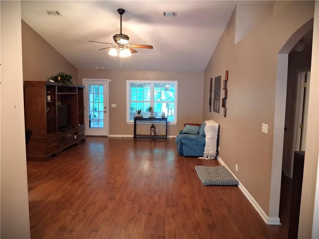 4 bedroom, 2 bathroom, 1,600 sq ft single family residence for sale at 108 Lake Palms Drive, Kingsland, GA 31548 — photo 5