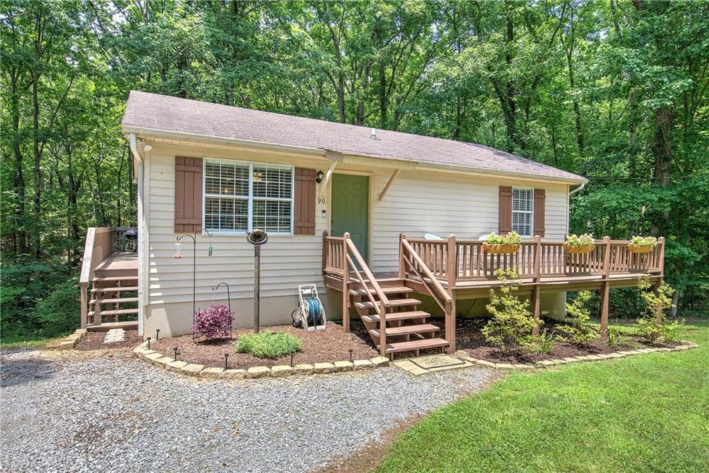 3 bedroom, 3 bathroom, 1,680 sq ft single family residence for sale at 90 Amanda Lane, Cartersville, GA 30120 — photo 2